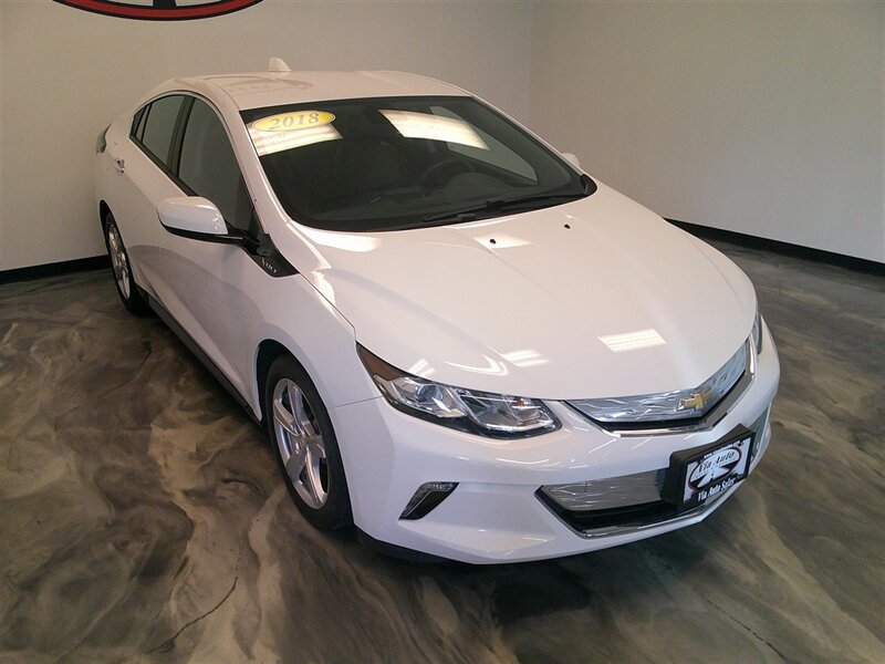 2018 Chevrolet Volt LT's photo