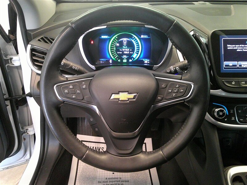 2018 Chevrolet Volt LT - Photo 9 - Spencerport, NY 14559