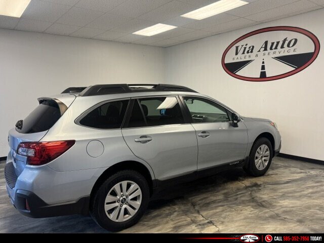 2018 Subaru Outback Premium - Photo 8
