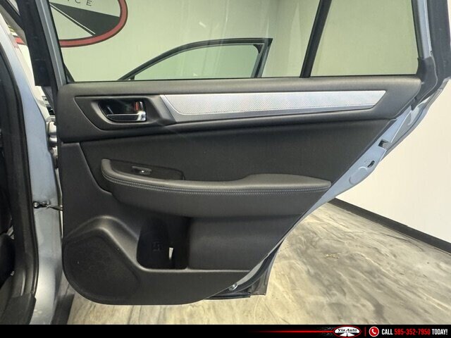 2018 Subaru Outback Premium - Photo 35