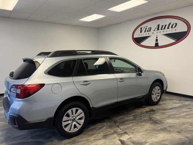 2018 Subaru Outback 2.5i Premium - Photo 8 - Spencerport, NY 14559