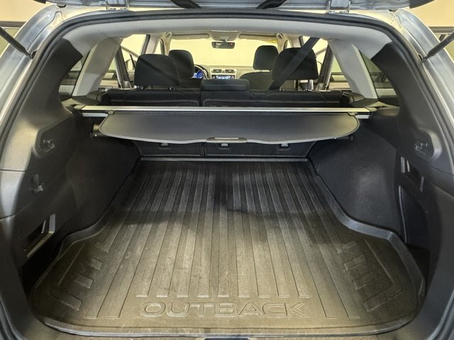 2018 Subaru Outback 2.5i Premium - Photo 13 - Spencerport, NY 14559