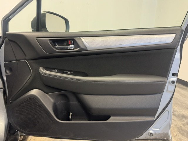 2018 Subaru Outback 2.5i Premium - Photo 32 - Spencerport, NY 14559