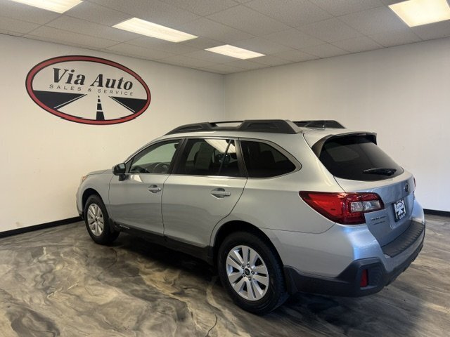 2018 Subaru Outback 2.5i Premium - Photo 11 - Spencerport, NY 14559