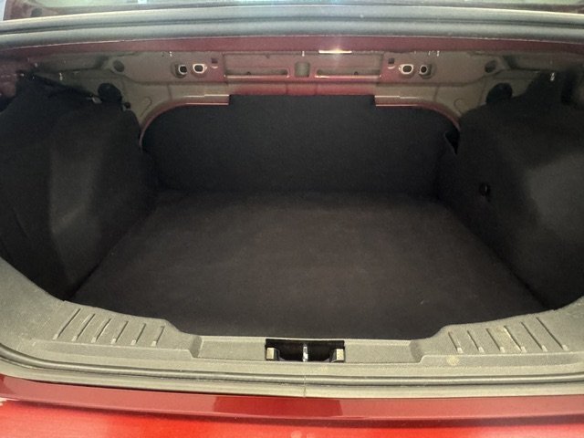 2014 Ford Focus SE - Photo 7 - Spencerport, NY 14559