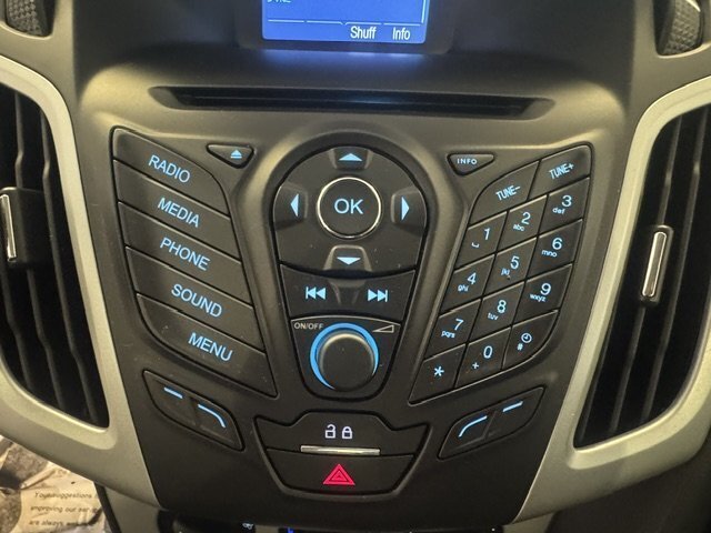 2014 Ford Focus SE - Photo 13 - Spencerport, NY 14559