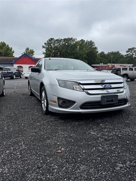 2012 Ford Fusion S  