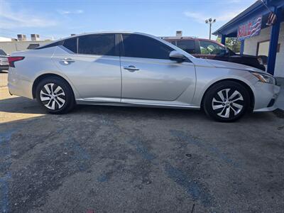 2019 Nissan Altima 2.5 S   - Photo 3 - Columbia, SC 29210