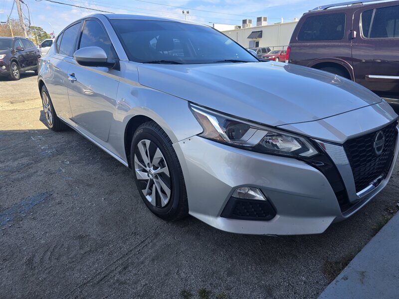 2019 Nissan Altima S