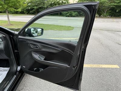 2019 Chevrolet Impala Premier   - Photo 9 - Columbia, SC 29210