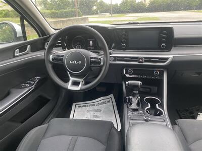 2022 Kia K5 LXS - Photo 11 - Columbia, SC 29210