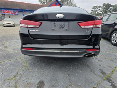 2018 Kia Optima EX   - Photo 5 - Columbia, SC 29210