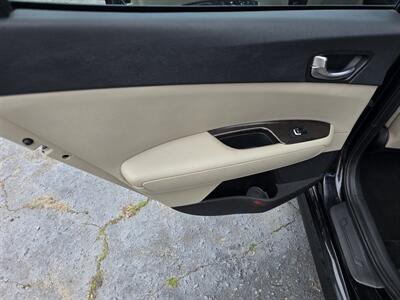 2018 Kia Optima EX   - Photo 11 - Columbia, SC 29210