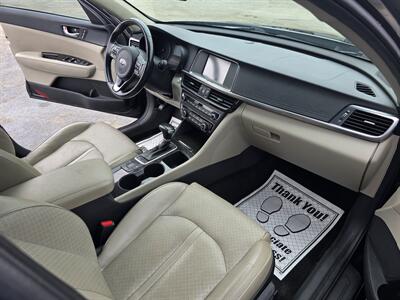 2018 Kia Optima EX   - Photo 12 - Columbia, SC 29210