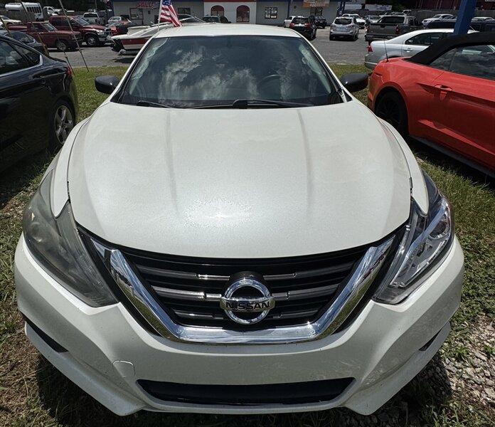 2017 Nissan Altima 2.5 SR  