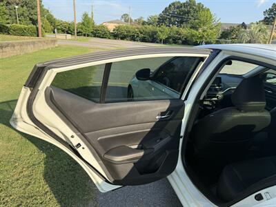 2021 Nissan Altima 2.5 SR - Photo 12 - Columbia, SC 29210