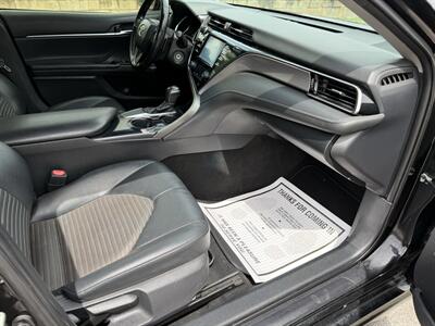2019 Toyota Camry SE - Photo 16 - Columbia, SC 29210