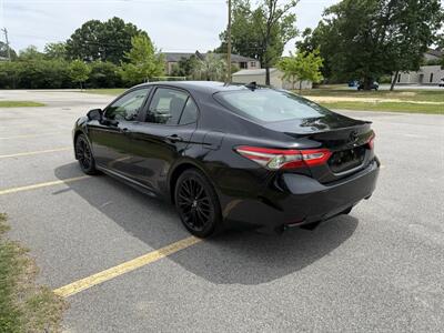 2019 Toyota Camry SE - Photo 5 - Columbia, SC 29210