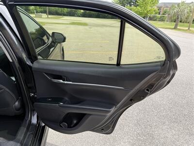 2019 Toyota Camry SE - Photo 13 - Columbia, SC 29210