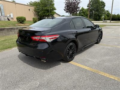 2019 Toyota Camry SE - Photo 3 - Columbia, SC 29210