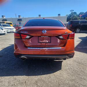 2021 Nissan Altima 2.5 SR   - Photo 7 - Columbia, SC 29210