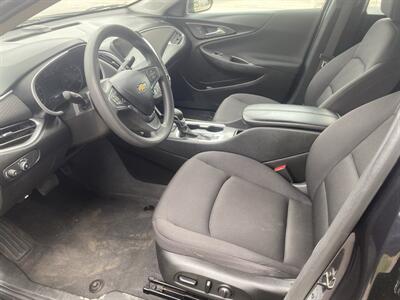 2023 Chevrolet Malibu LT - Photo 9 - Columbia, SC 29210