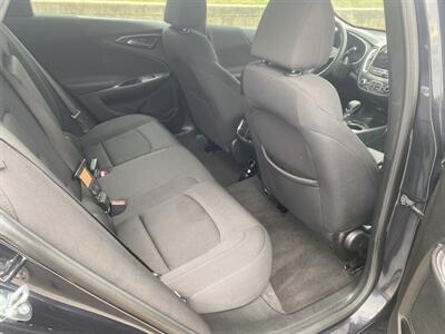 2023 Chevrolet Malibu LT - Photo 11 - Columbia, SC 29210