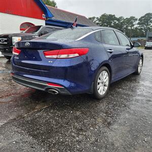 2018 Kia Optima EX Tech   - Photo 4 - Columbia, SC 29210