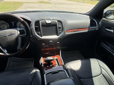 2014 Chrysler 300 Series Touring   - Photo 15 - Columbia, SC 29210