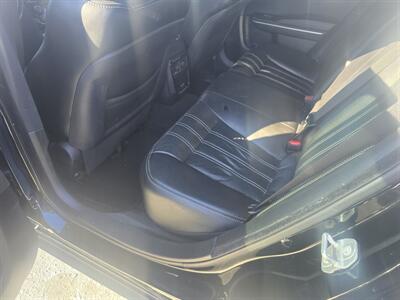 2021 Chrysler 300 Series S V6 - Photo 8 - Columbia, SC 29210