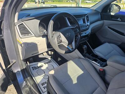2017 Hyundai Tucson Value - Photo 8 - Columbia, SC 29210