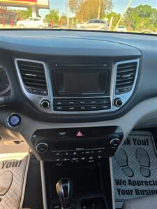 2017 Hyundai Tucson Value - Photo 16 - Columbia, SC 29210