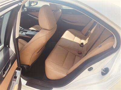 2019 Lexus IS 300   - Photo 12 - Columbia, SC 29210