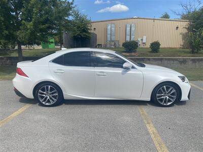 2019 Lexus IS 300   - Photo 2 - Columbia, SC 29210