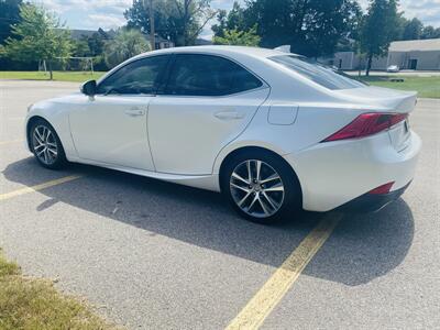2019 Lexus IS 300   - Photo 4 - Columbia, SC 29210