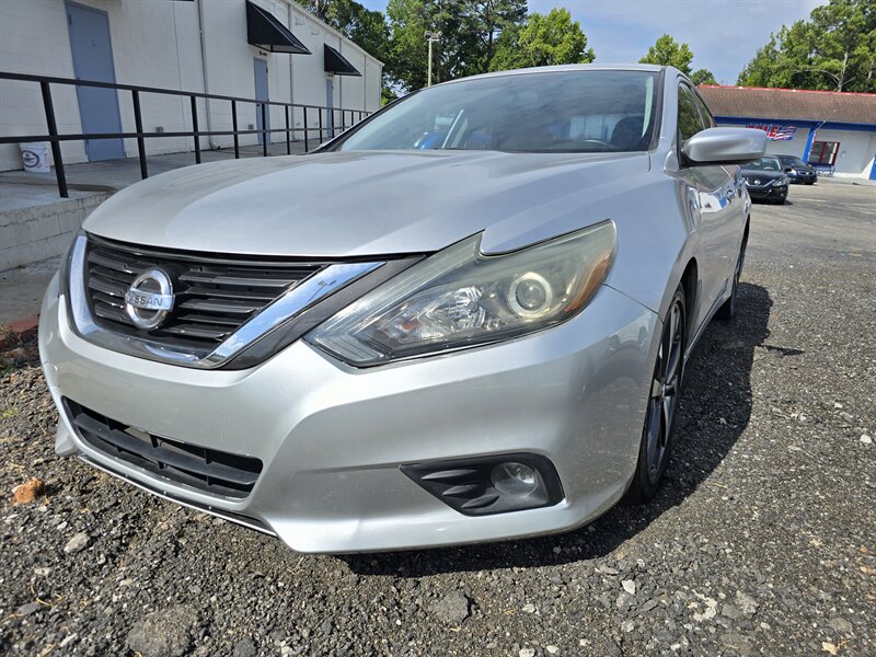 2017 Nissan Altima 2.5 SR  
