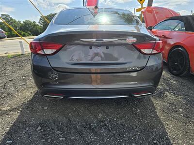 2016 Chrysler 200 Series C   - Photo 5 - Columbia, SC 29210