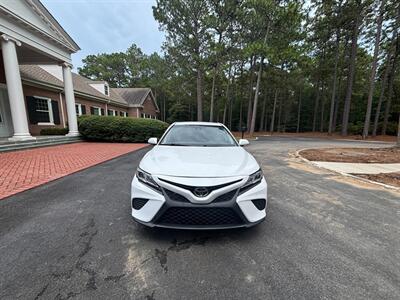 2019 Toyota Camry SE   - Photo 2 - Columbia, SC 29210