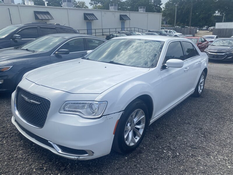 2015 Chrysler 300 Limited