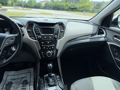 2016 Hyundai SANTA FE SE   - Photo 15 - Columbia, SC 29210