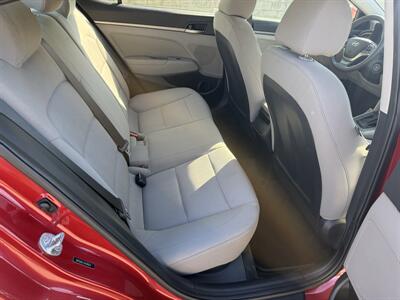 2018 Hyundai Elantra SEL   - Photo 14 - Columbia, SC 29210