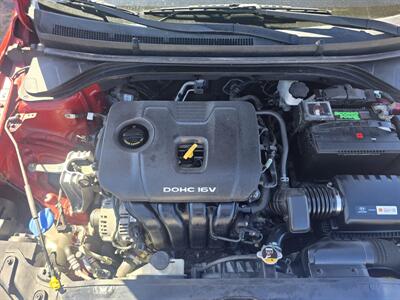 2018 Hyundai Elantra SEL   - Photo 16 - Columbia, SC 29210