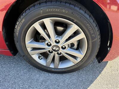 2018 Hyundai Elantra SEL   - Photo 22 - Columbia, SC 29210