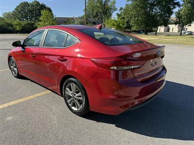 2018 Hyundai Elantra SEL   - Photo 3 - Columbia, SC 29210