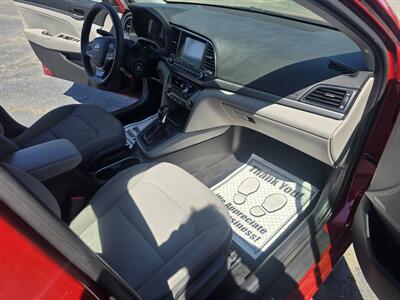 2018 Hyundai Elantra SEL   - Photo 10 - Columbia, SC 29210