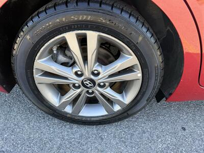 2018 Hyundai Elantra SEL   - Photo 19 - Columbia, SC 29210