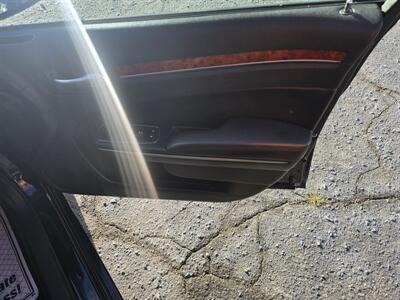 2014 Chrysler 300 Series   - Photo 14 - Columbia, SC 29210