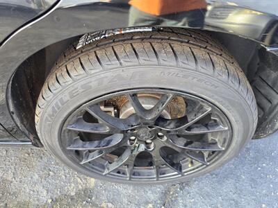 2014 Chrysler 300 Series   - Photo 21 - Columbia, SC 29210