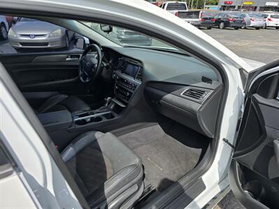 2017 Hyundai SONATA Sport   - Photo 11 - Columbia, SC 29210