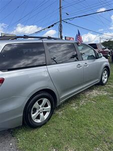 2012 Toyota Sienna LE 8-Passenger   - Photo 5 - Columbia, SC 29210